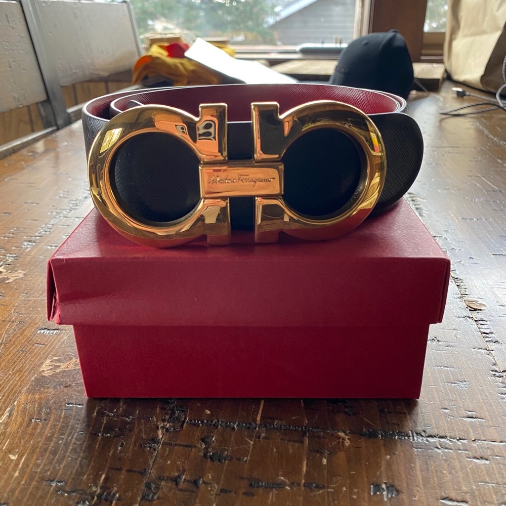 Farragamo buckle belt. Reversible